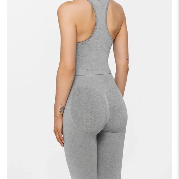 Sculpt™ Racer Top - Picture 3 of 4